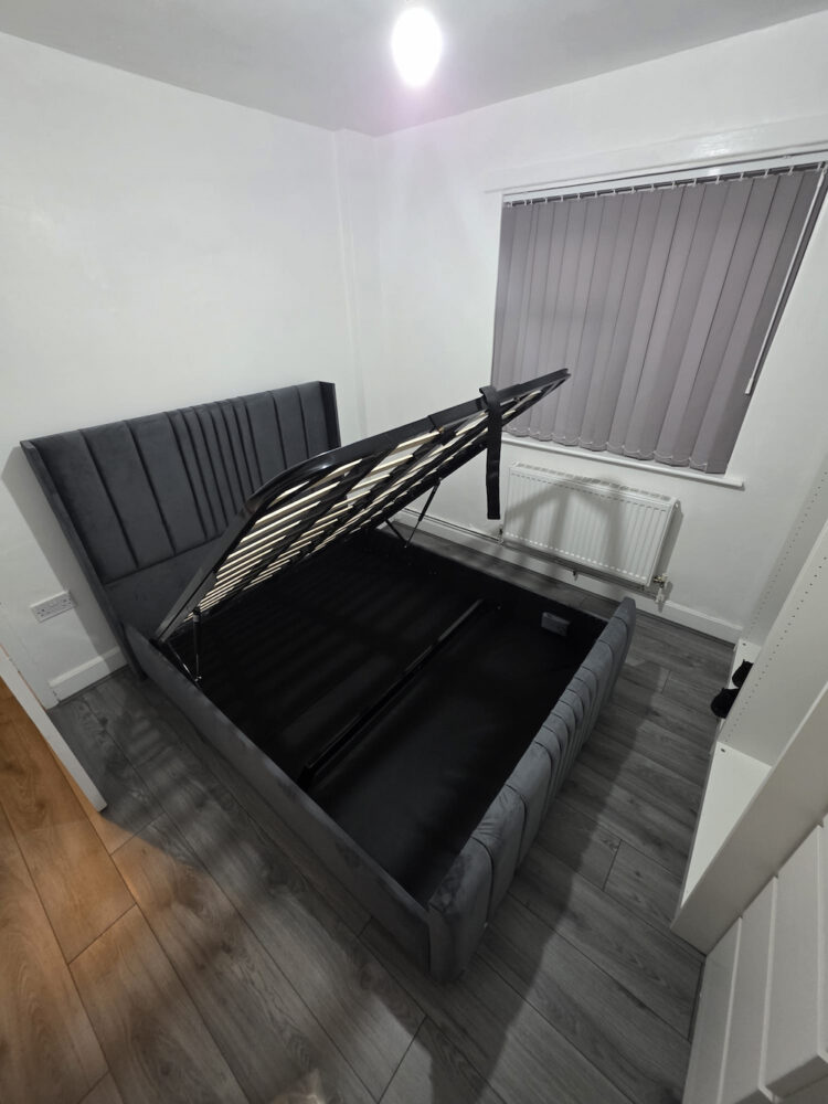 Image #6 from Sophie Levins